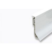 Dubbelwandige plint in PVC (4x4 m1)